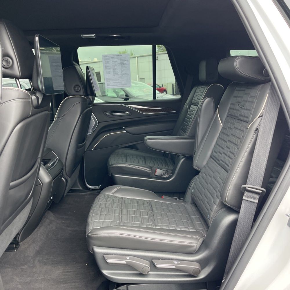 2023 Cadillac Escalade Sport Platinum