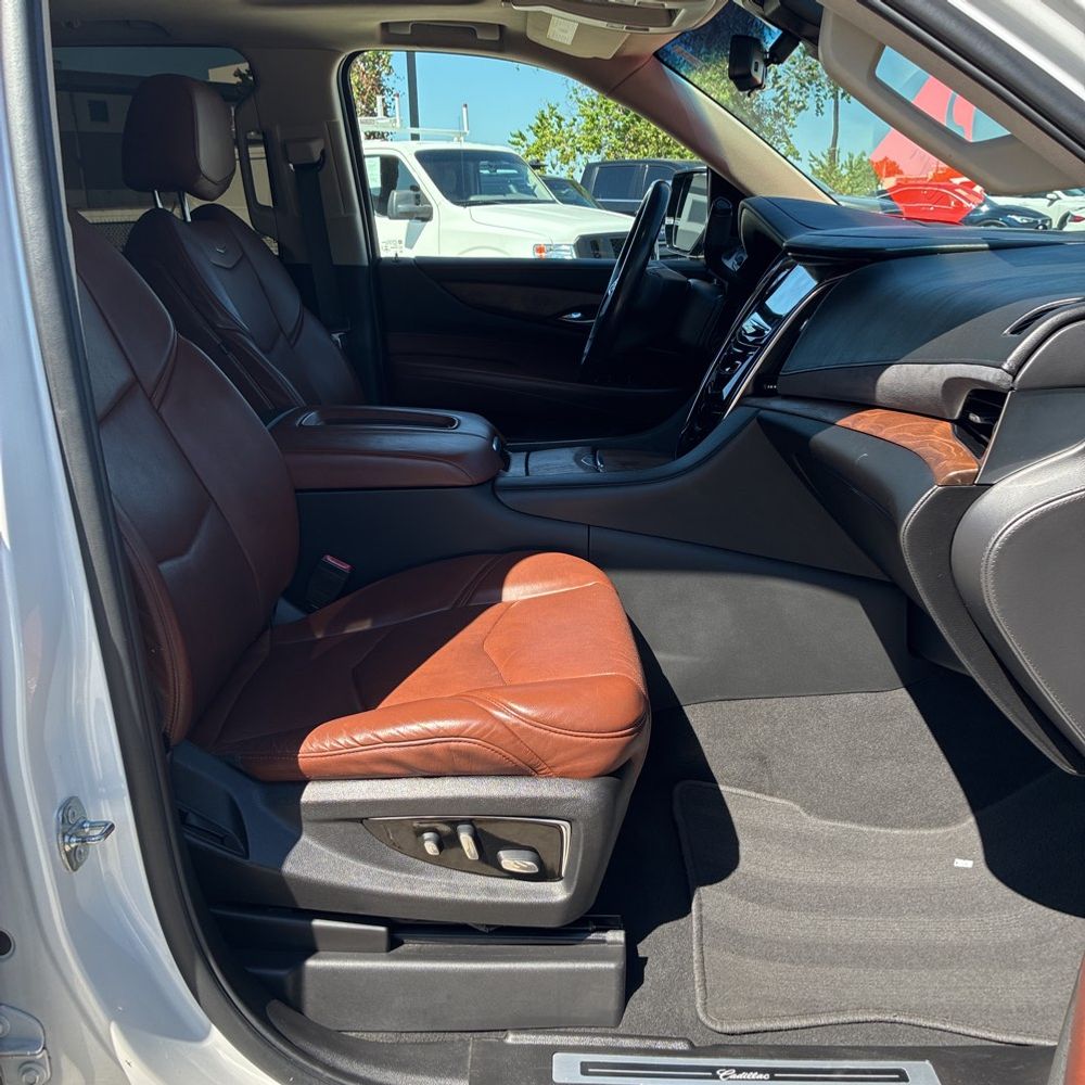 2019 Cadillac Escalade ESV Premium Luxury