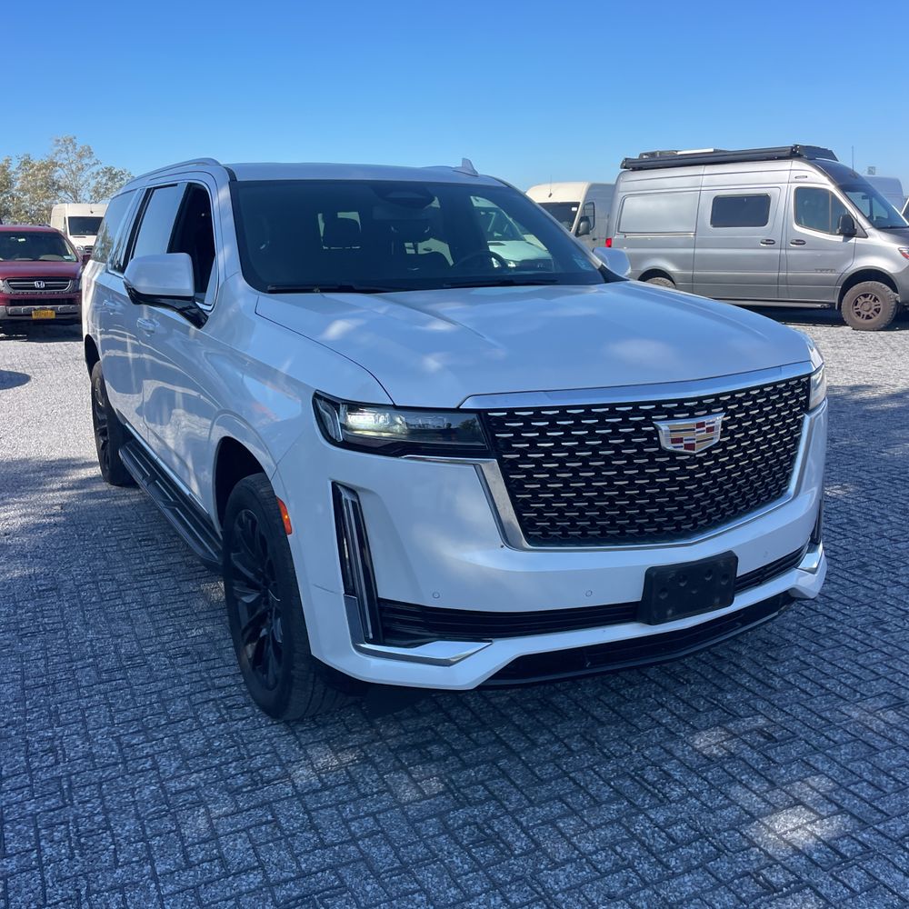 2022 Cadillac Escalade ESV Luxury