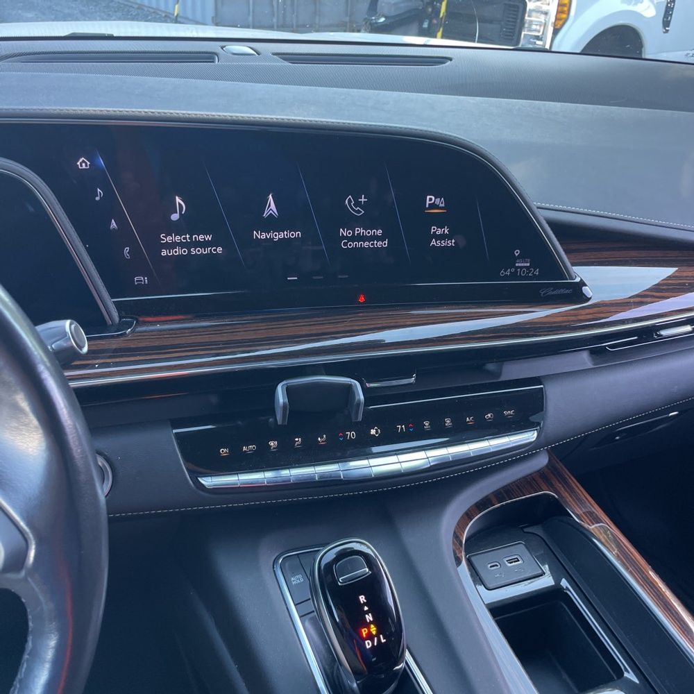 2022 Cadillac Escalade ESV Luxury