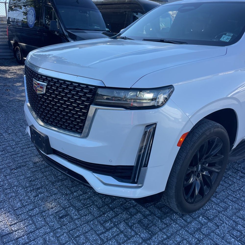 2022 Cadillac Escalade ESV Luxury