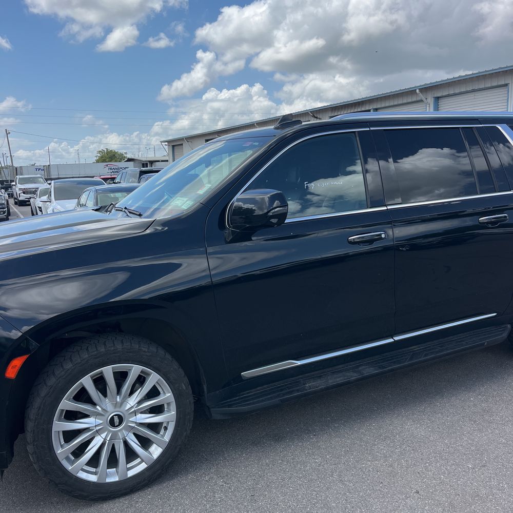 2023 Cadillac Escalade ESV Luxury