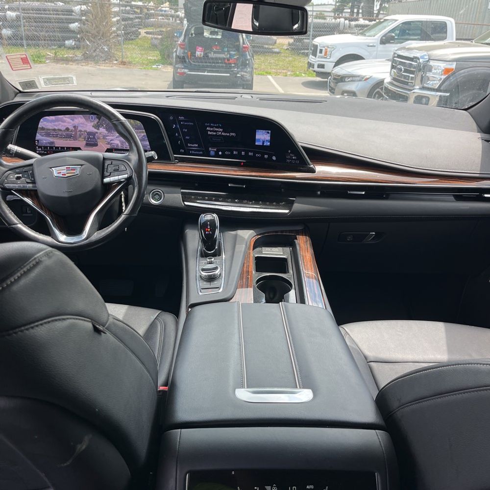 2023 Cadillac Escalade ESV Luxury