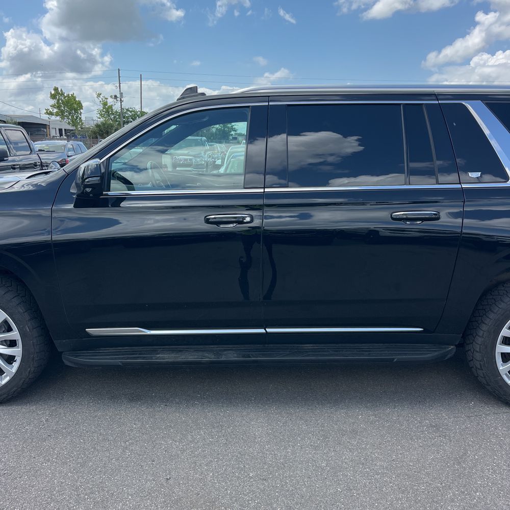 2023 Cadillac Escalade ESV Luxury