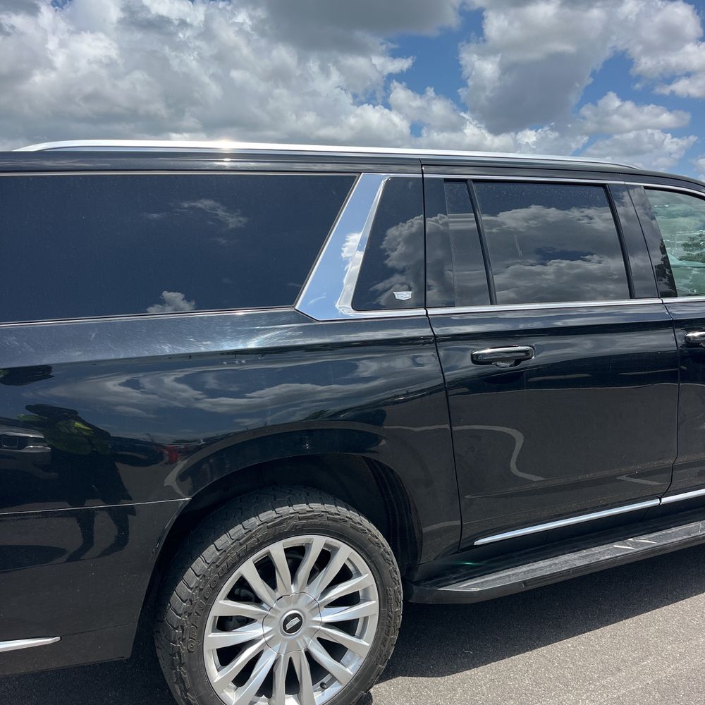 2023 Cadillac Escalade ESV Luxury