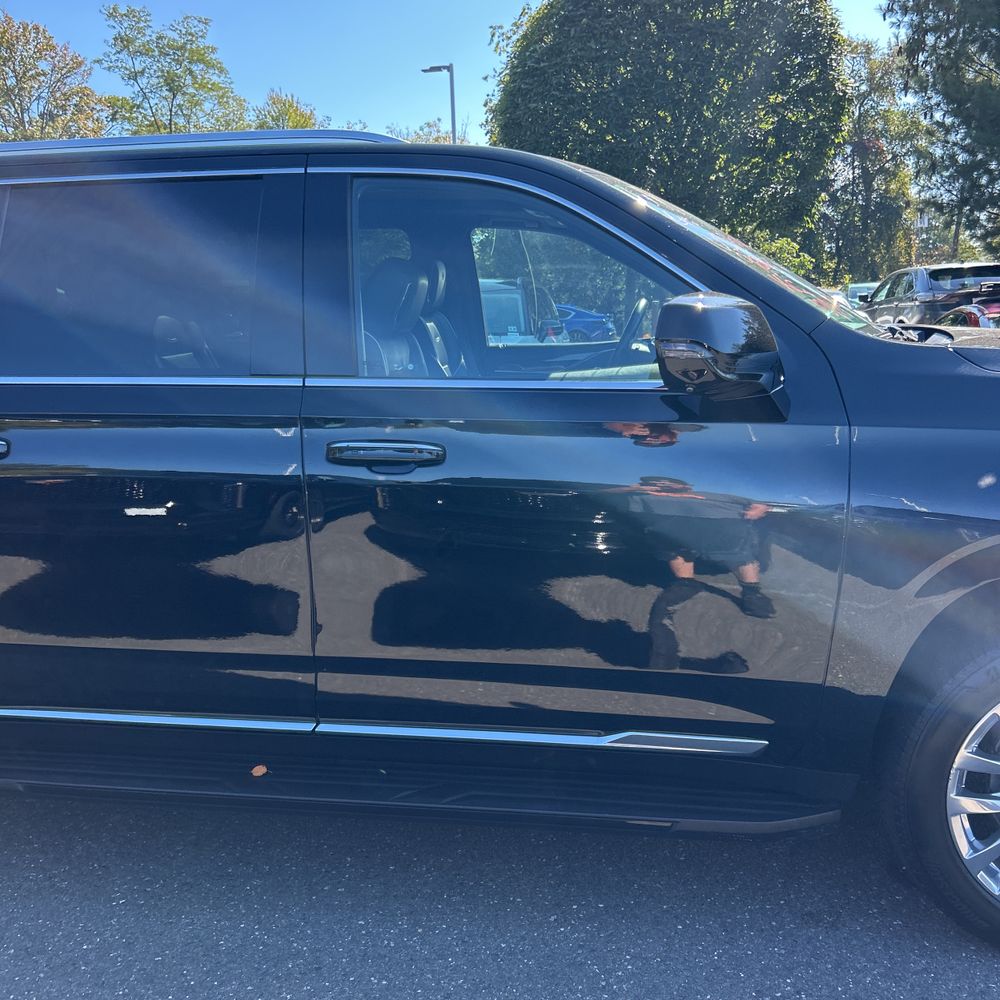 2022 Cadillac Escalade ESV Premium Luxury