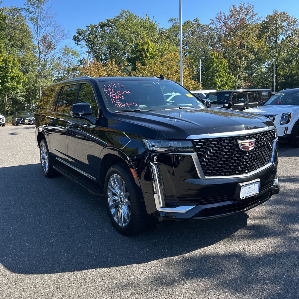 2022 Cadillac Escalade ESV Premium Luxury