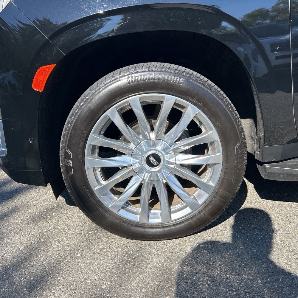 2022 Cadillac Escalade ESV Premium Luxury