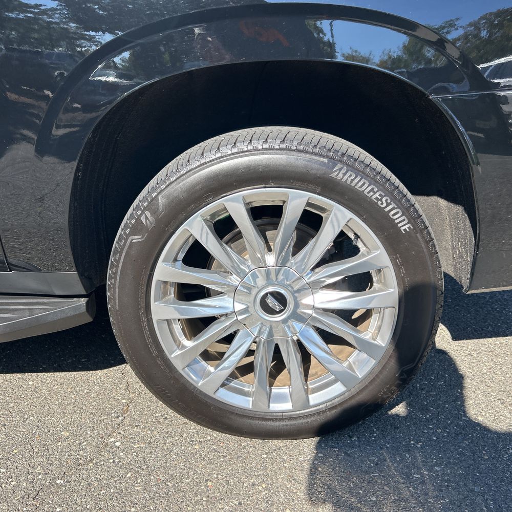 2022 Cadillac Escalade ESV Premium Luxury