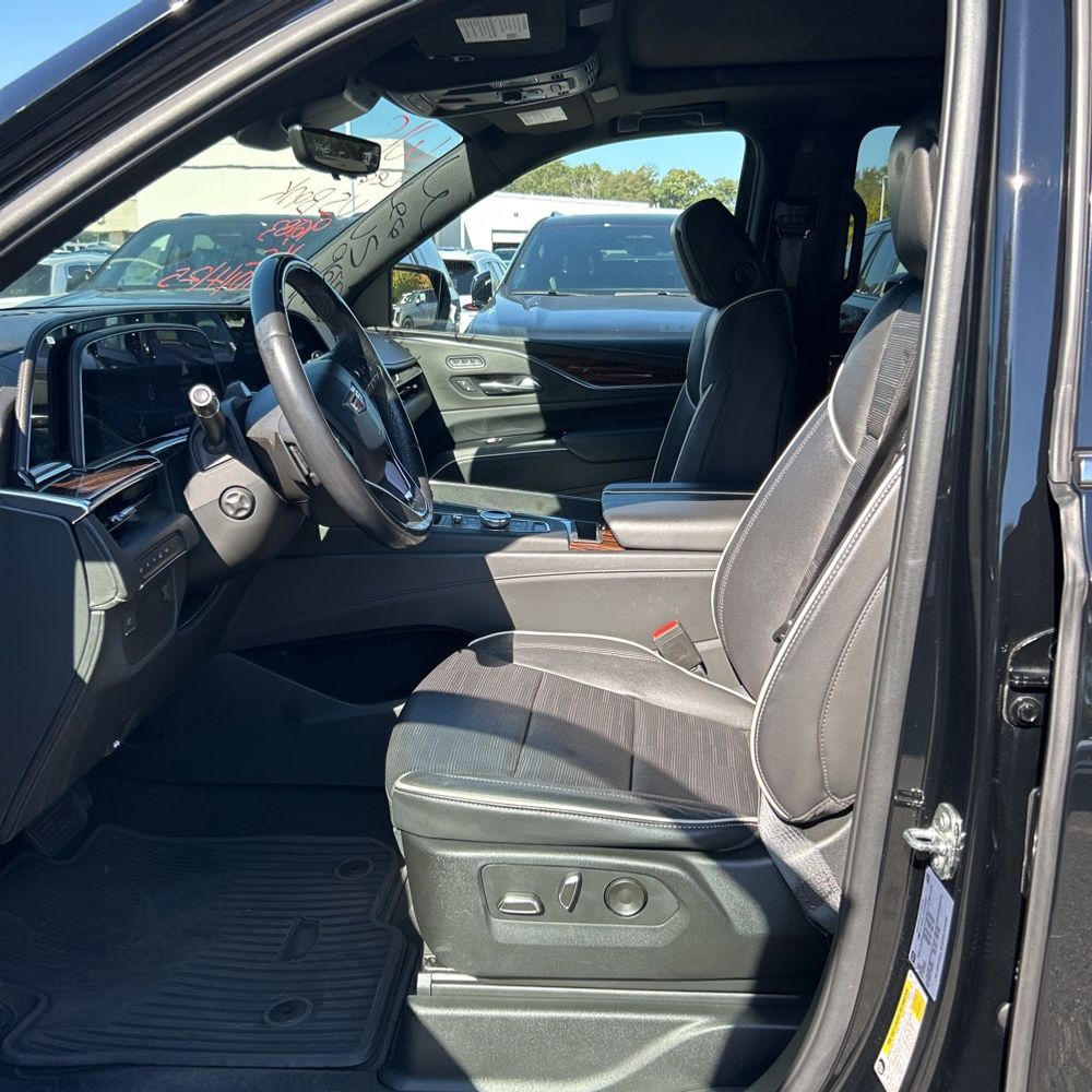 2022 Cadillac Escalade ESV Premium Luxury