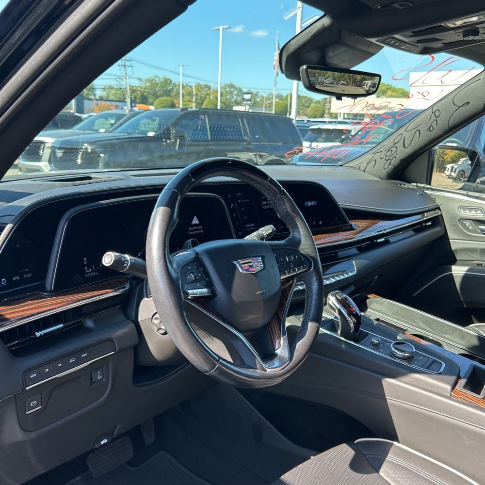 2022 Cadillac Escalade ESV Premium Luxury