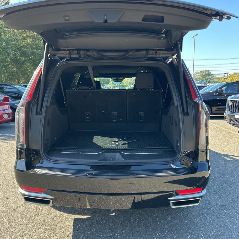 2022 Cadillac Escalade ESV Premium Luxury