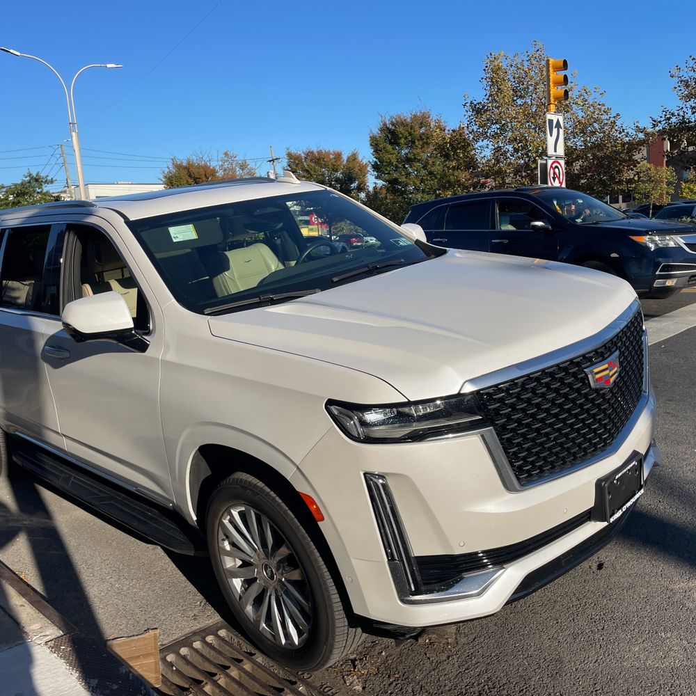 2024 Cadillac Escalade ESV Premium Luxury