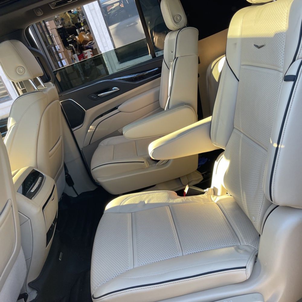 2024 Cadillac Escalade ESV Premium Luxury