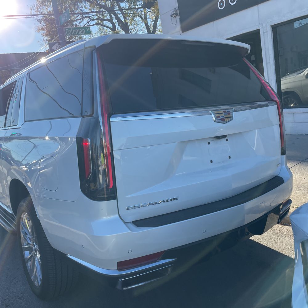 2024 Cadillac Escalade ESV Premium Luxury