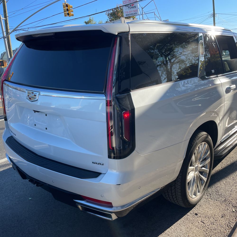 2024 Cadillac Escalade ESV Premium Luxury
