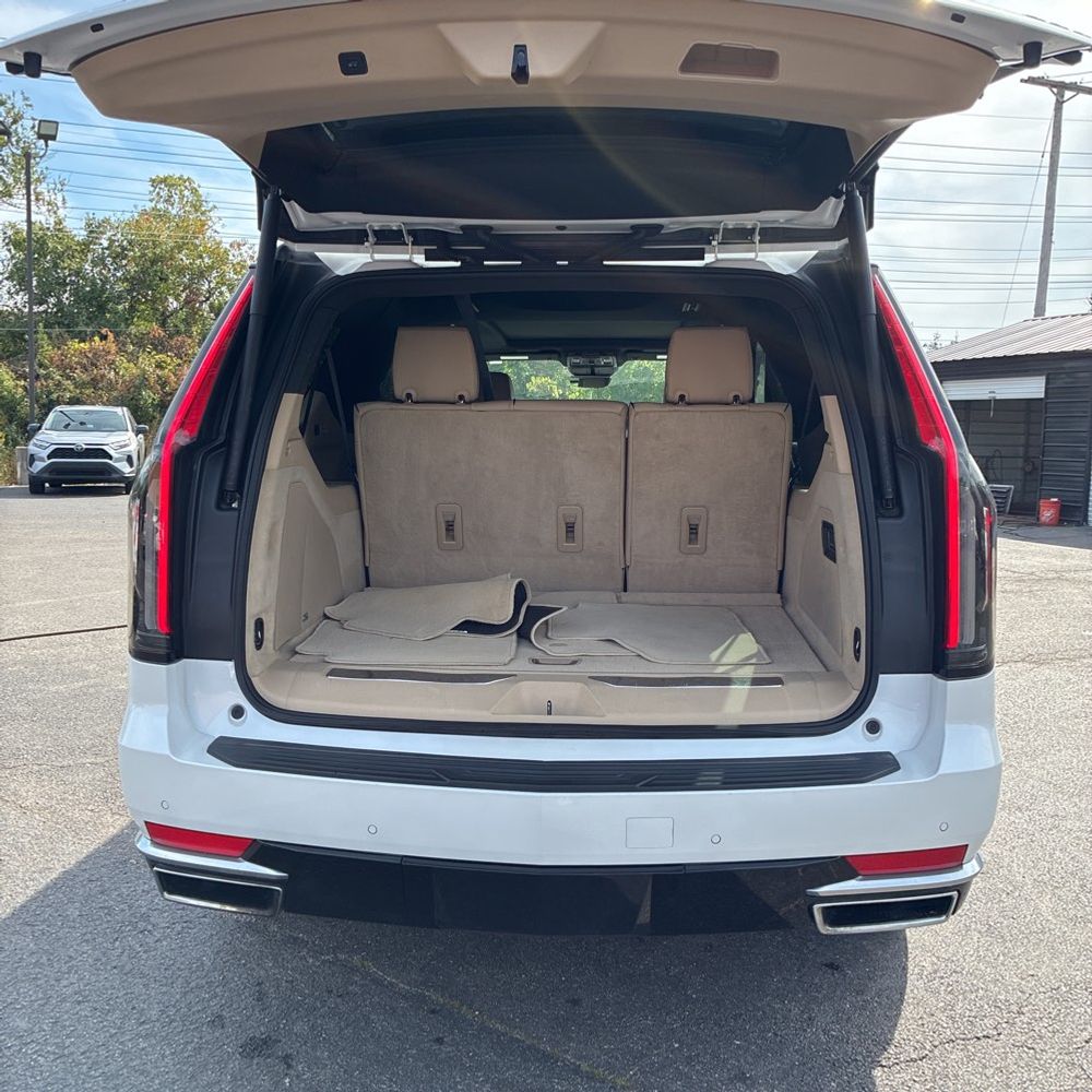 2023 Cadillac Escalade ESV Premium Luxury