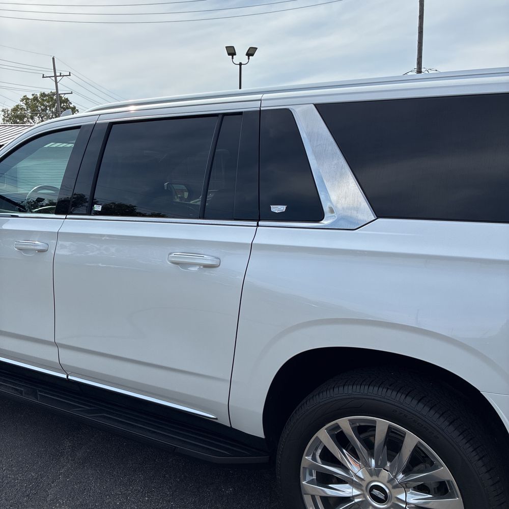 2023 Cadillac Escalade ESV Premium Luxury