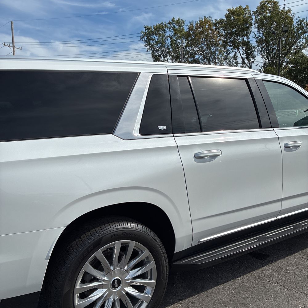 2023 Cadillac Escalade ESV Premium Luxury