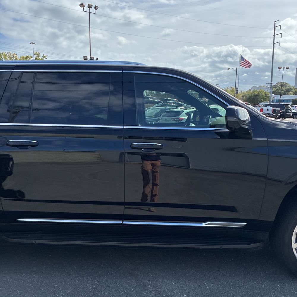2024 Cadillac Escalade ESV Premium Luxury