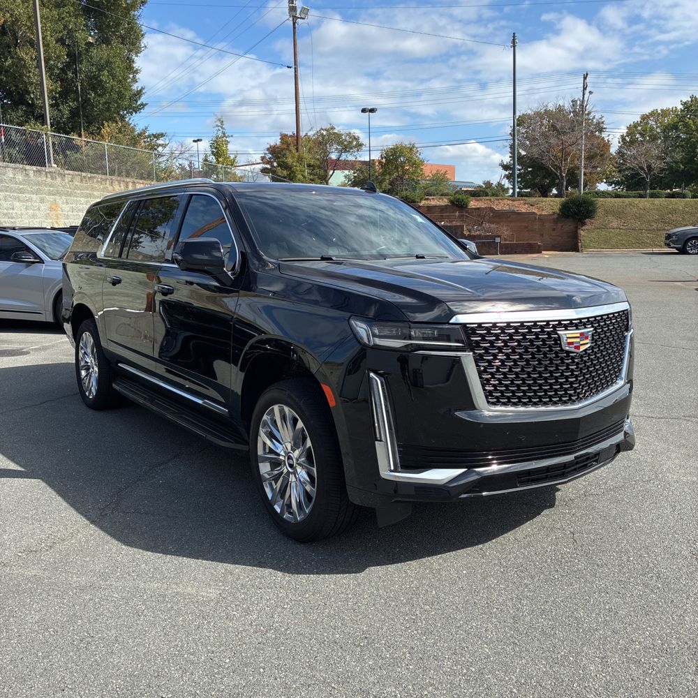2024 Cadillac Escalade ESV Premium Luxury