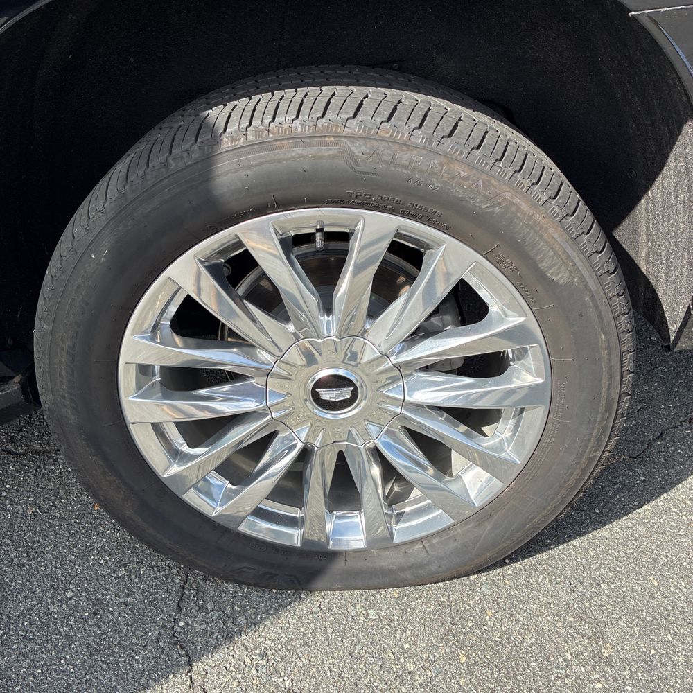 2024 Cadillac Escalade ESV Premium Luxury