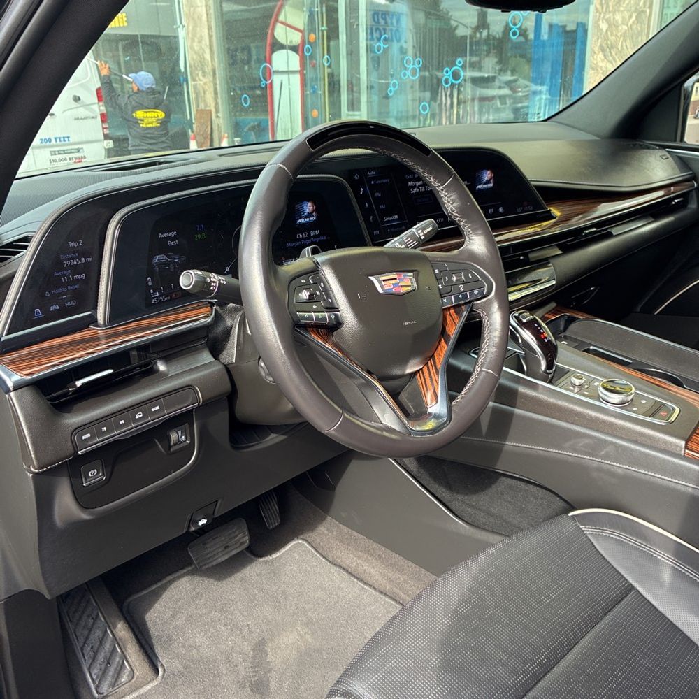 2022 Cadillac Escalade Premium Luxury