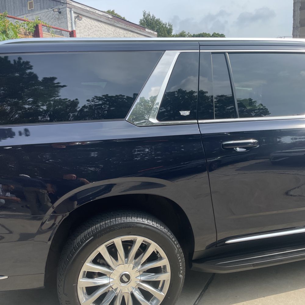 2023 Cadillac Escalade ESV Premium Luxury