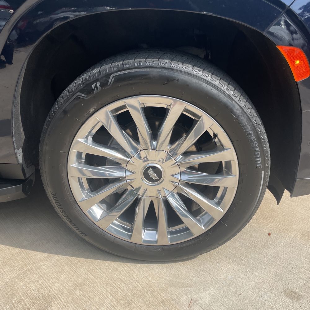 2023 Cadillac Escalade ESV Premium Luxury
