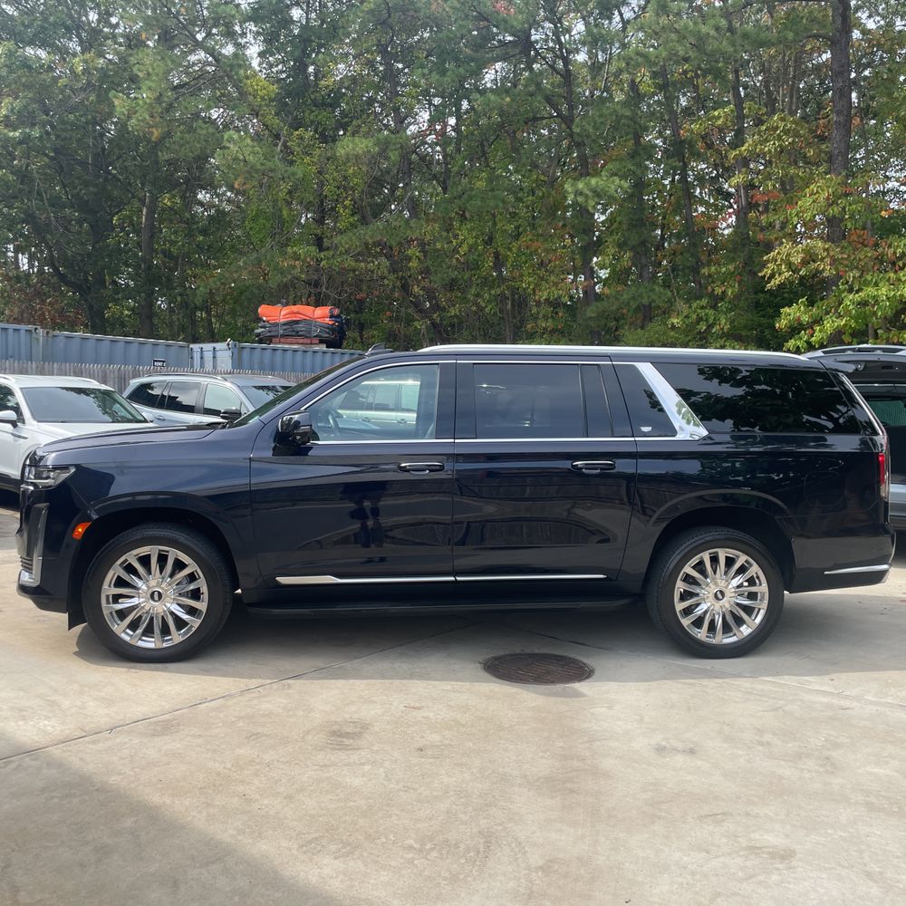 2023 Cadillac Escalade ESV Premium Luxury