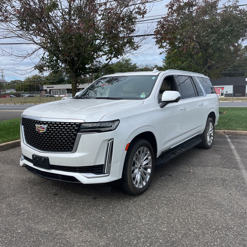 2022 Cadillac Escalade ESV Premium Luxury