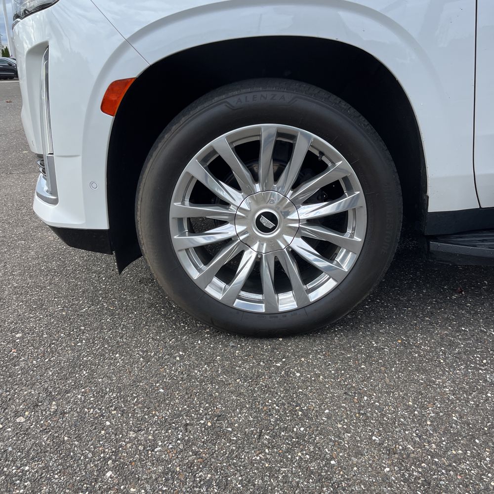 2022 Cadillac Escalade ESV Premium Luxury