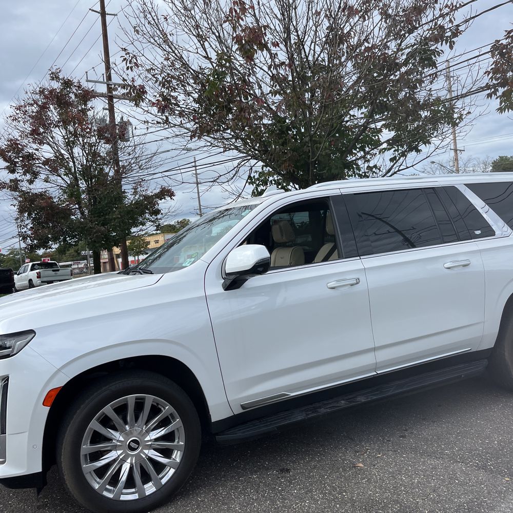 2022 Cadillac Escalade ESV Premium Luxury