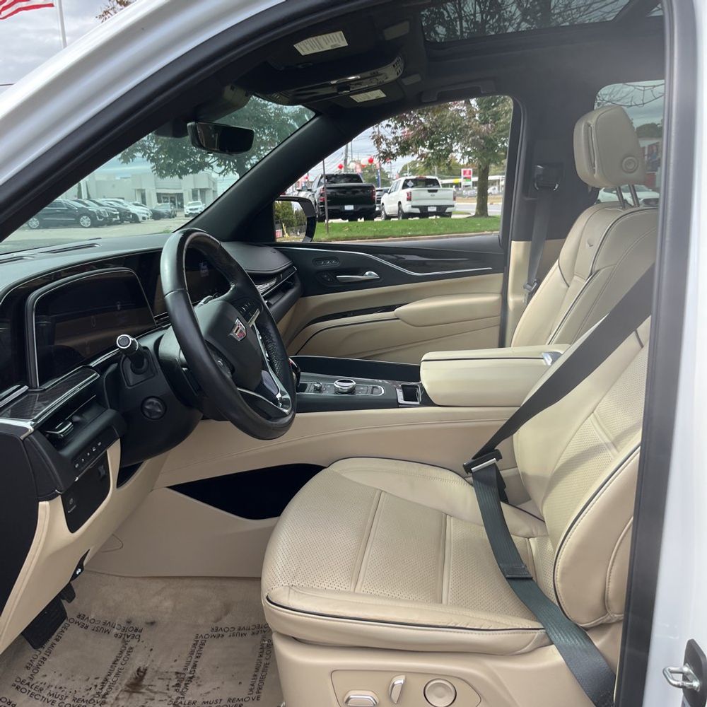 2022 Cadillac Escalade ESV Premium Luxury