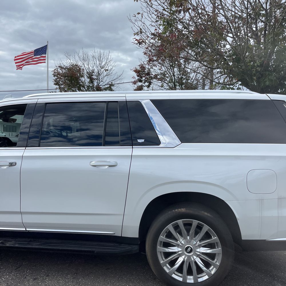 2022 Cadillac Escalade ESV Premium Luxury