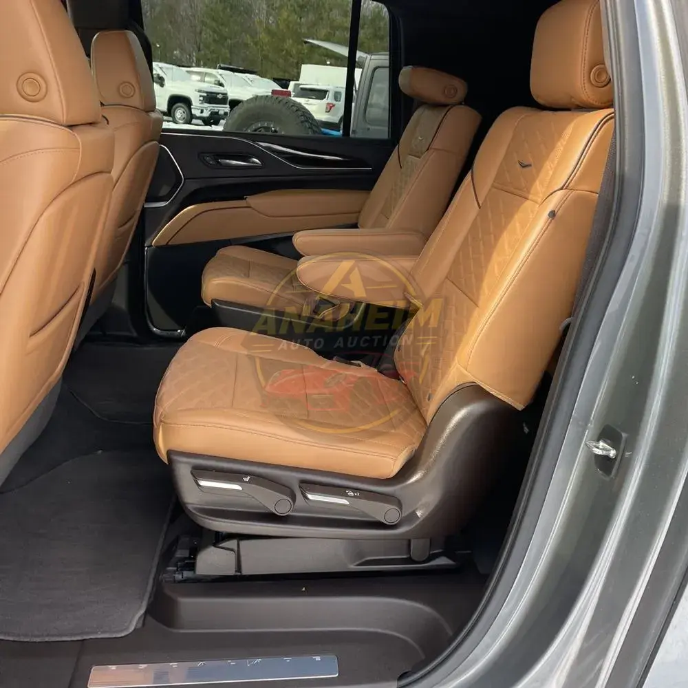 2022 Cadillac Escalade ESV Premium Luxury