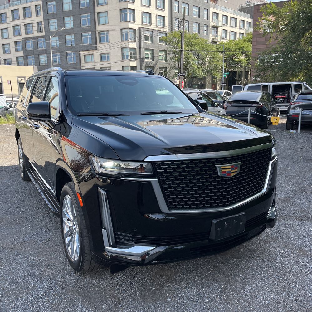 2022 Cadillac Escalade ESV Premium Luxury