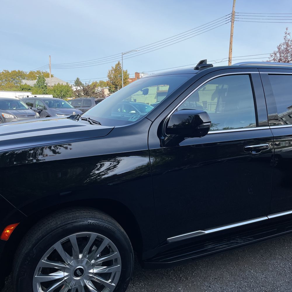 2022 Cadillac Escalade ESV Premium Luxury