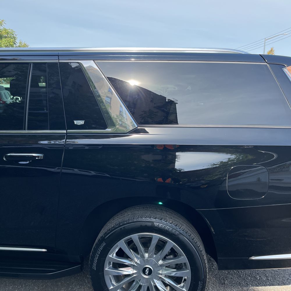 2022 Cadillac Escalade ESV Premium Luxury