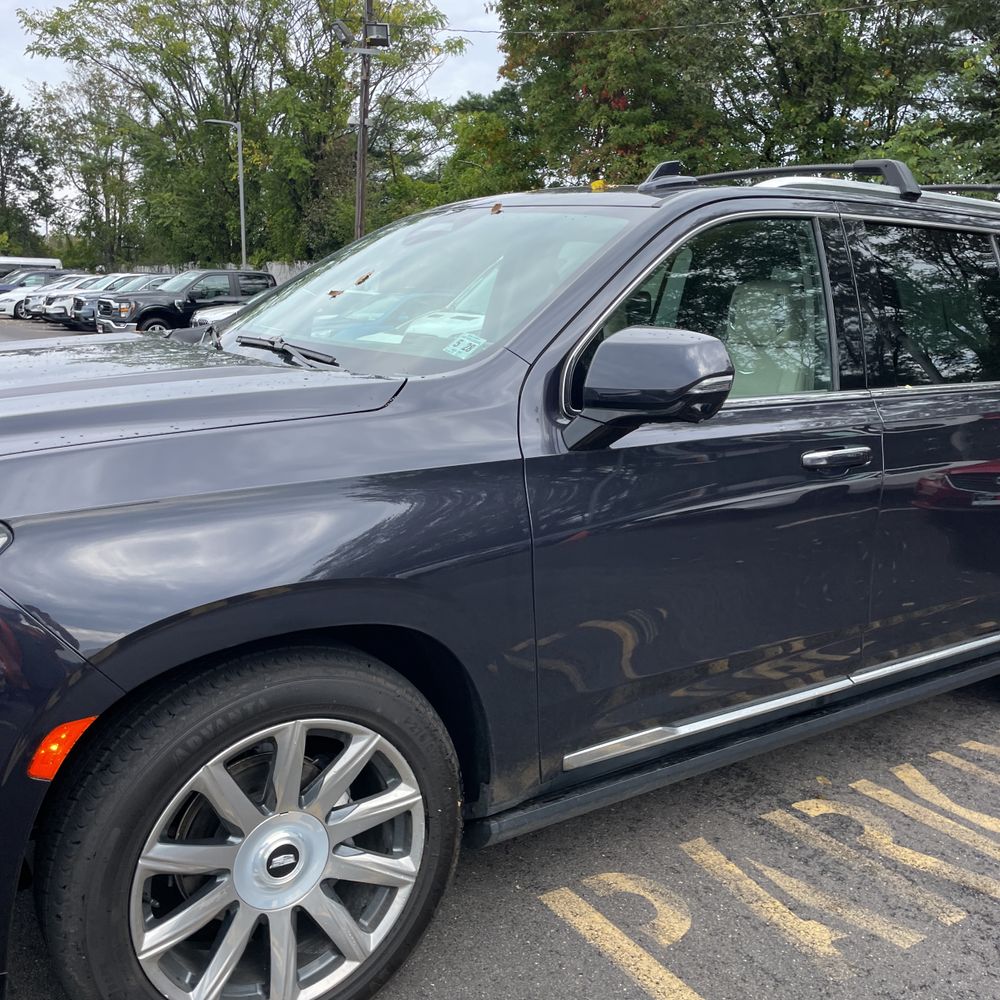 2023 Cadillac Escalade ESV Premium Luxury Platinum