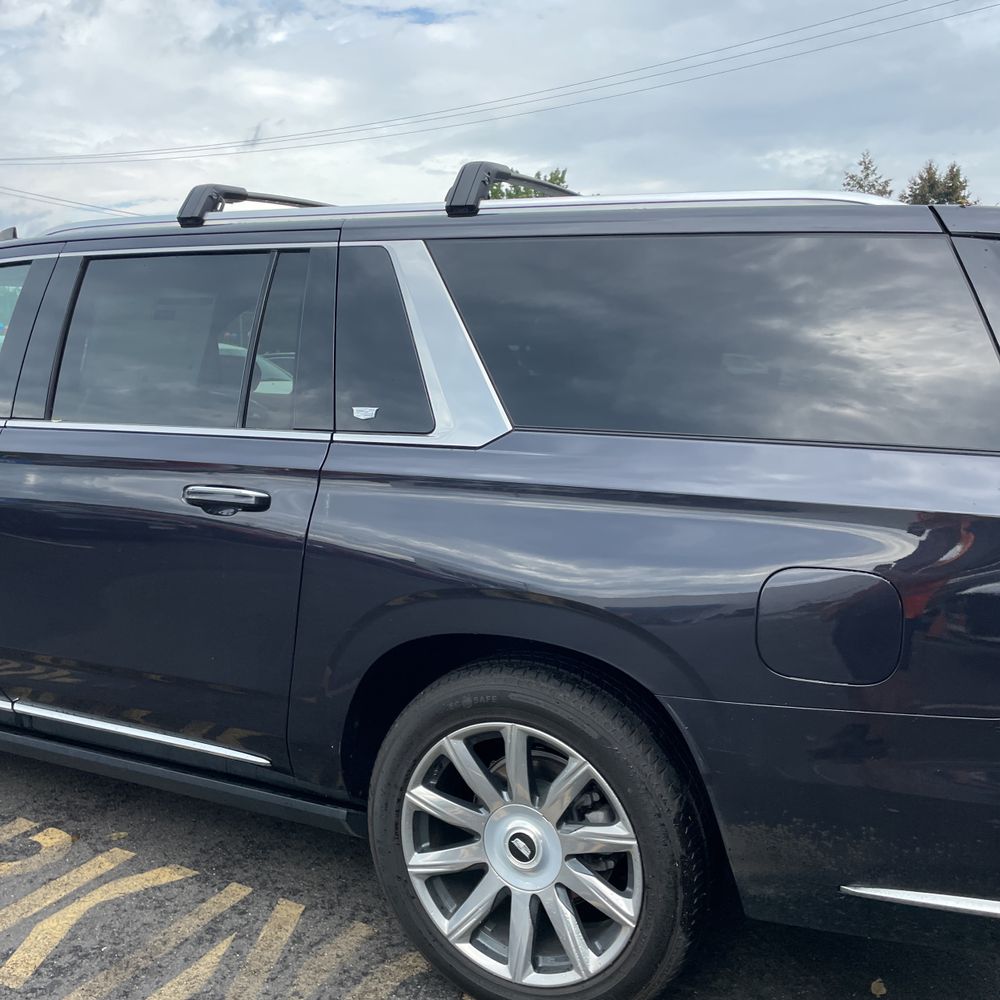 2023 Cadillac Escalade ESV Premium Luxury Platinum