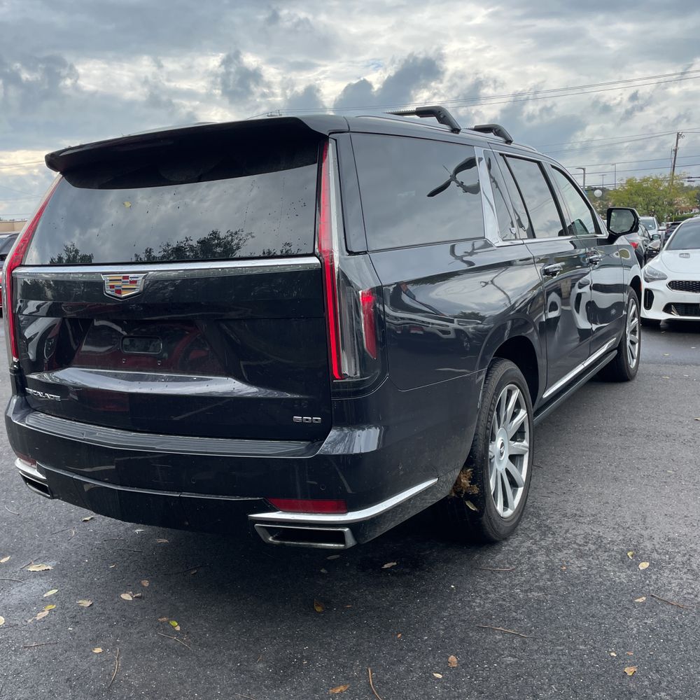 2023 Cadillac Escalade ESV Premium Luxury Platinum