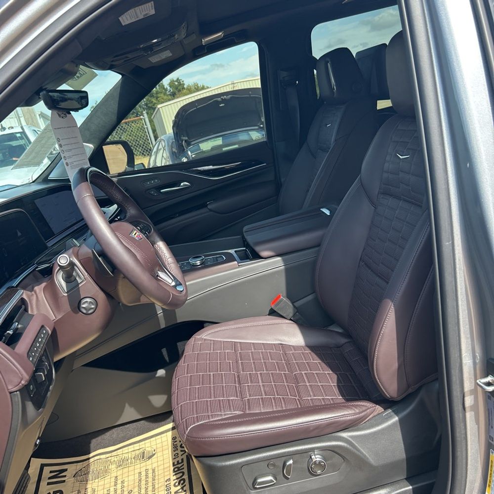 2024 Cadillac Escalade ESV Premium Luxury Platinum