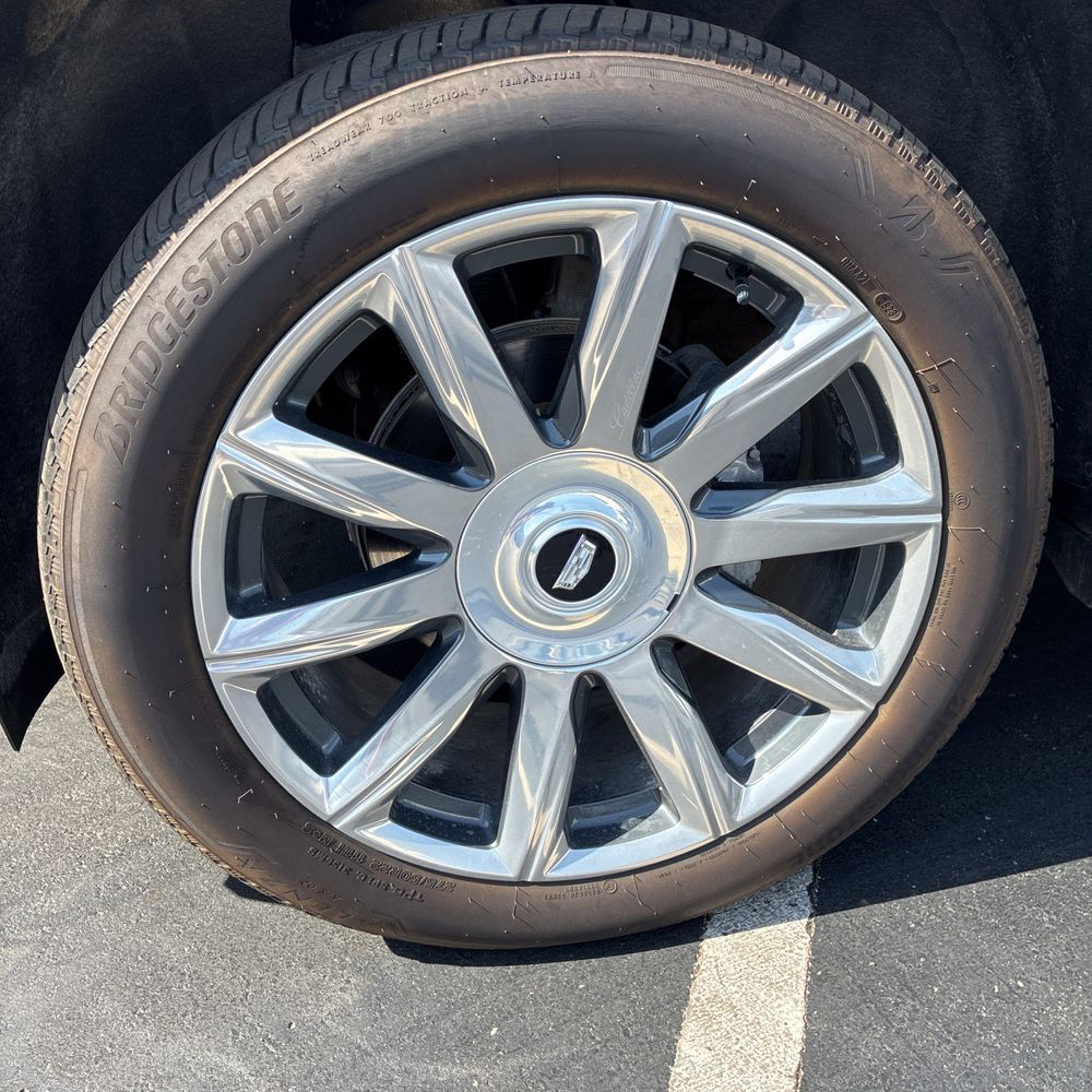 2023 Cadillac Escalade ESV Premium Luxury Platinum