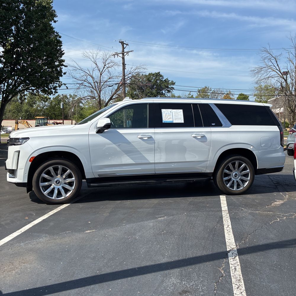 2023 Cadillac Escalade ESV Premium Luxury Platinum