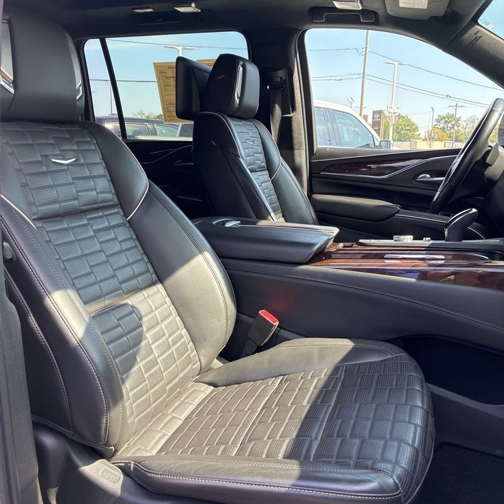 2023 Cadillac Escalade ESV Premium Luxury Platinum