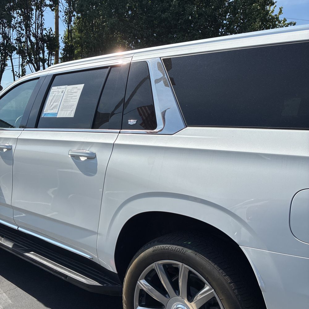 2023 Cadillac Escalade ESV Premium Luxury Platinum