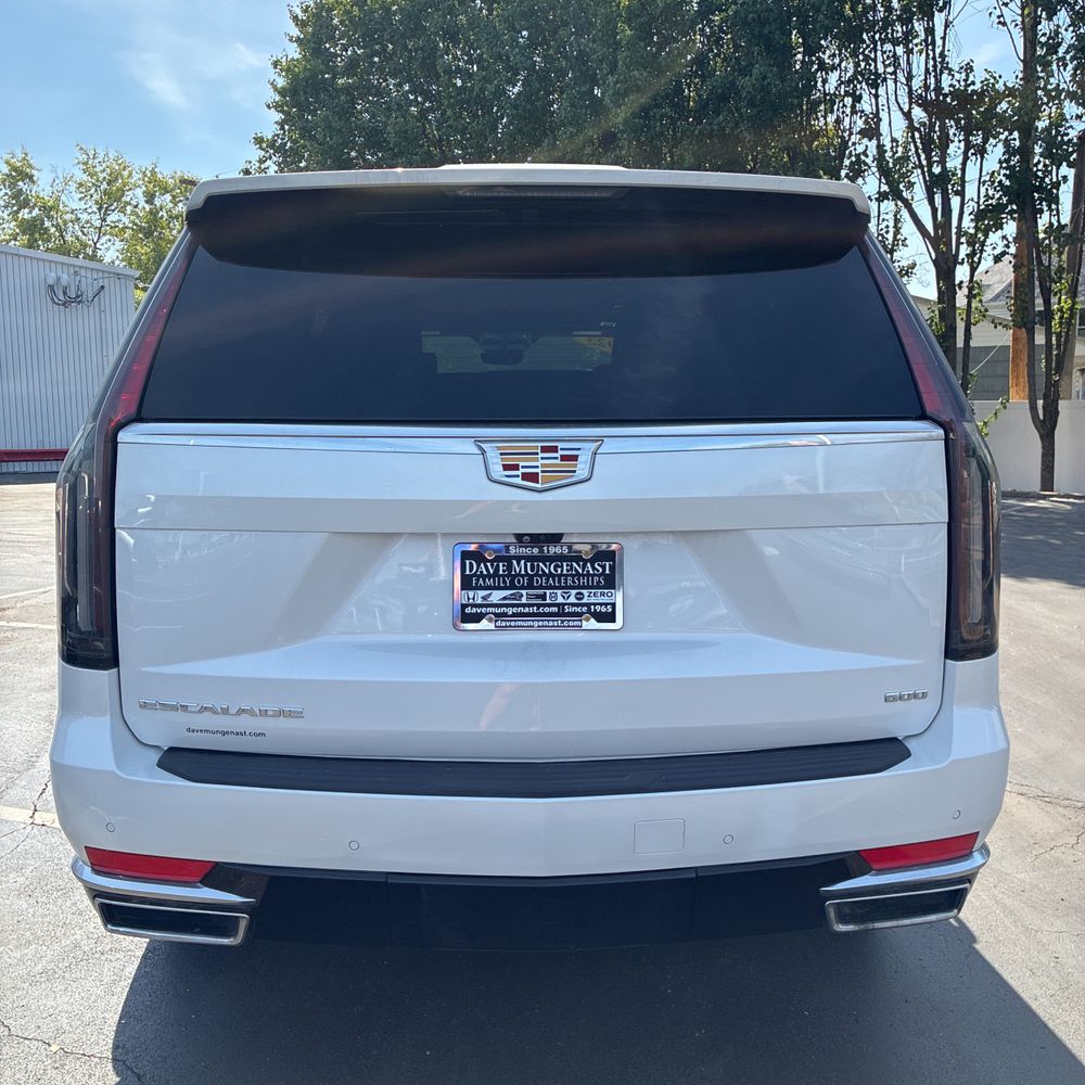 2023 Cadillac Escalade ESV Premium Luxury Platinum