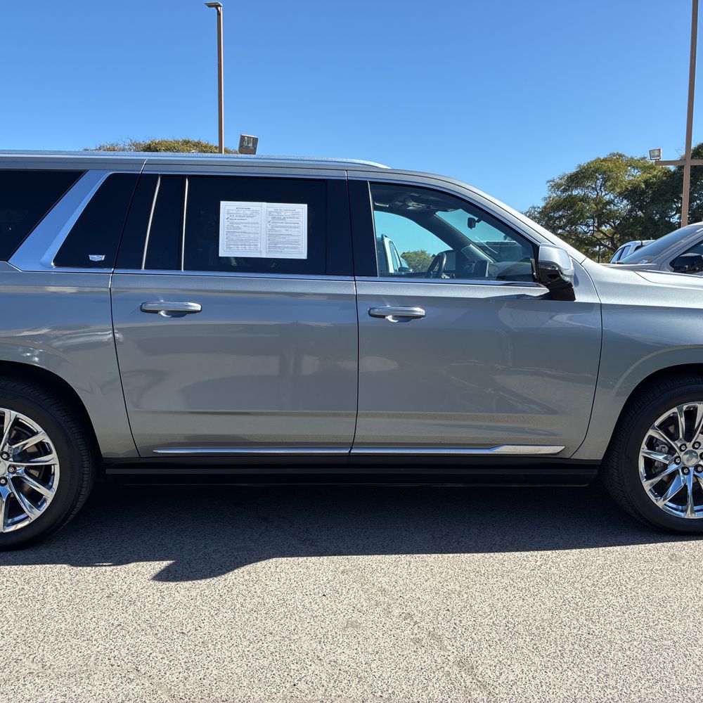 2023 Cadillac Escalade ESV Premium Luxury Platinum