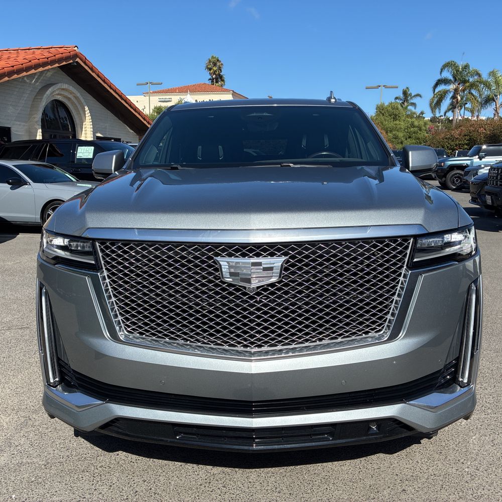 2023 Cadillac Escalade ESV Premium Luxury Platinum